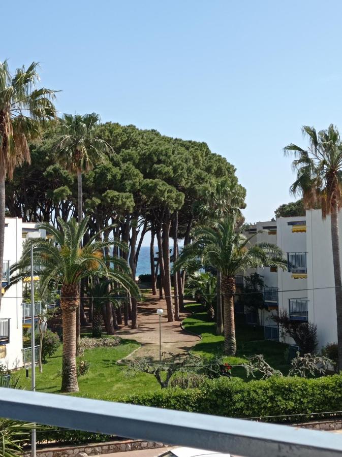 Apart. Familiar En Urbanizacion Reus Mediterrani 坎布里尔斯 外观 照片